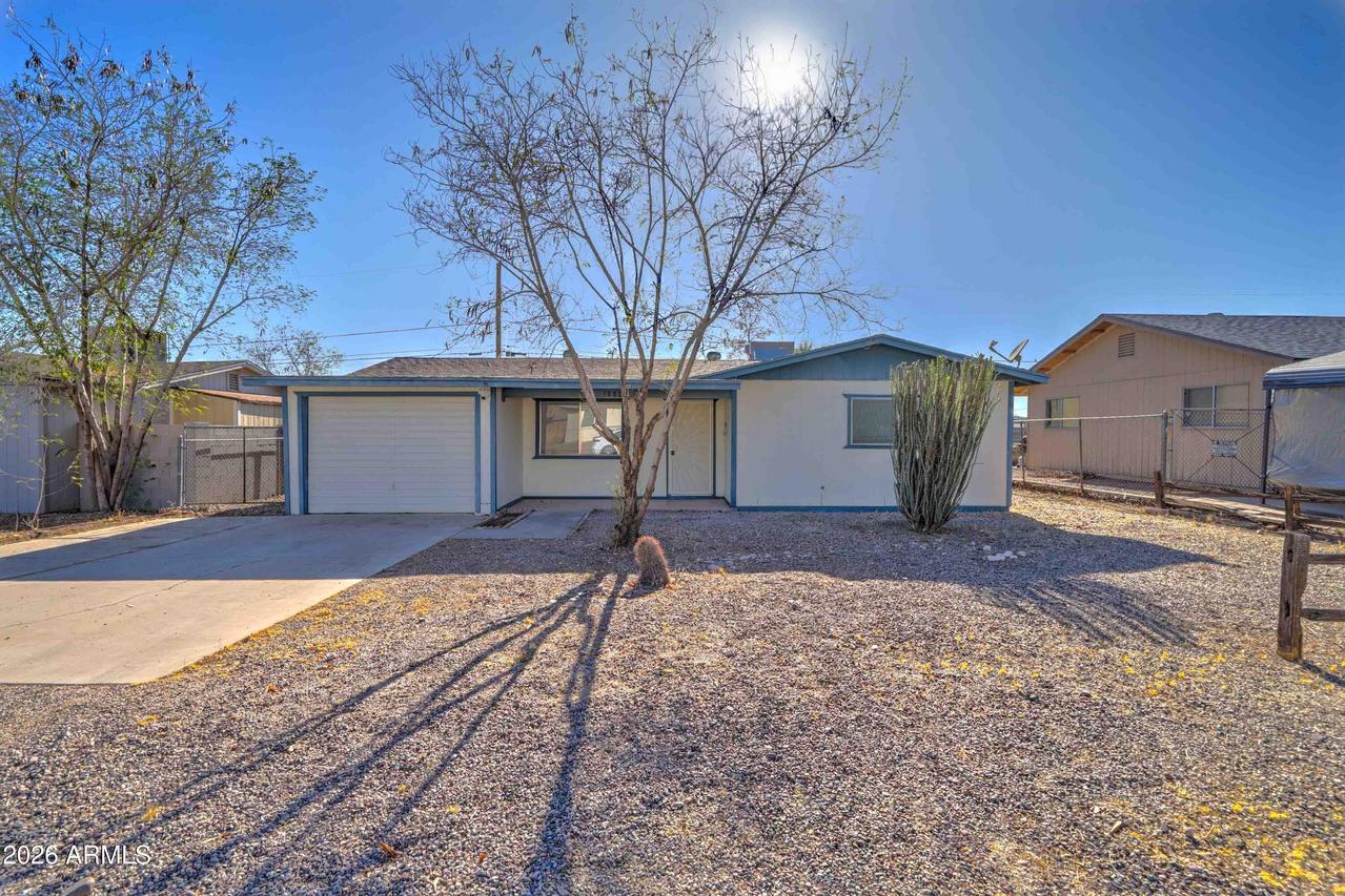 1880 S Coconino Dr., Apache Junction, AZ 85120