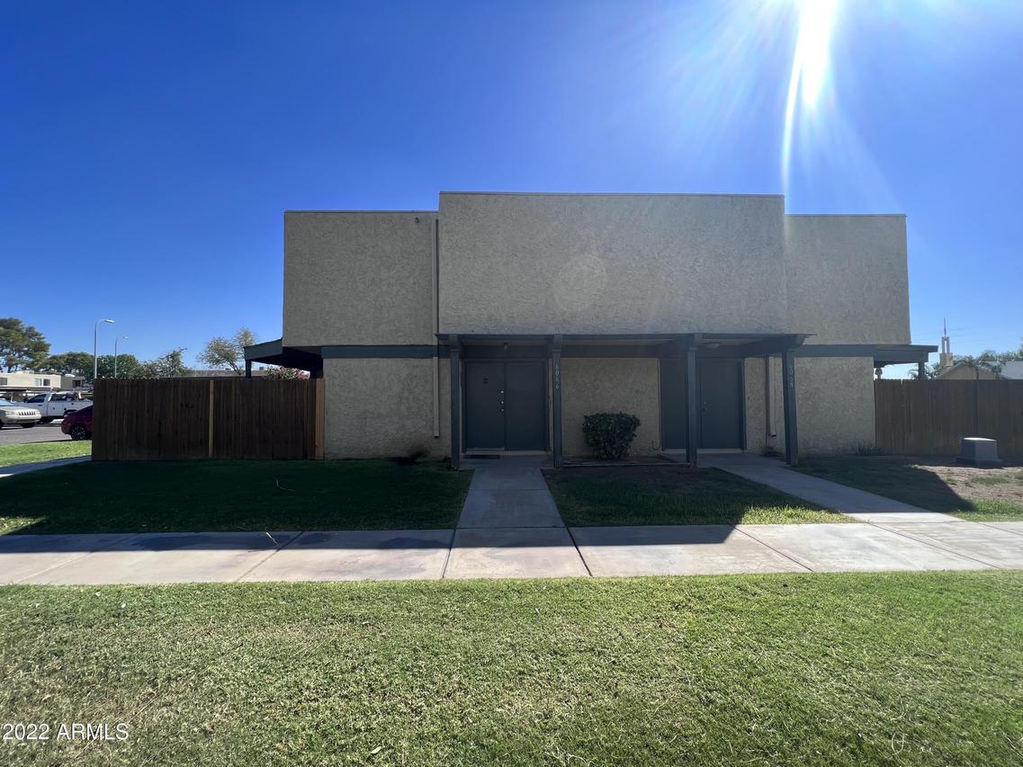 6066 W Golden Ln., Glendale, AZ 85302