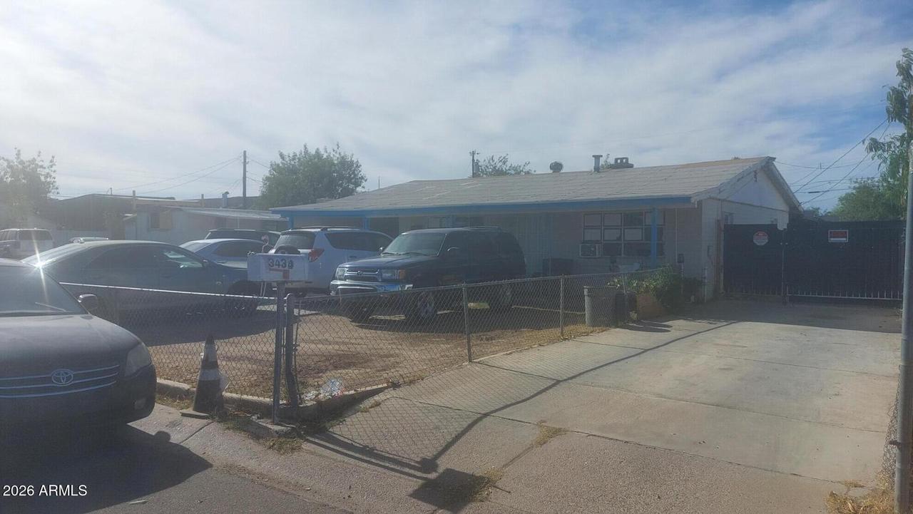 3434 W Monte Vista Rd., Phoenix, AZ 85009