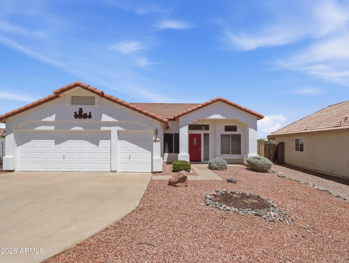19599 N Coyote Lakes Pkwy., Surprise, AZ 85378
