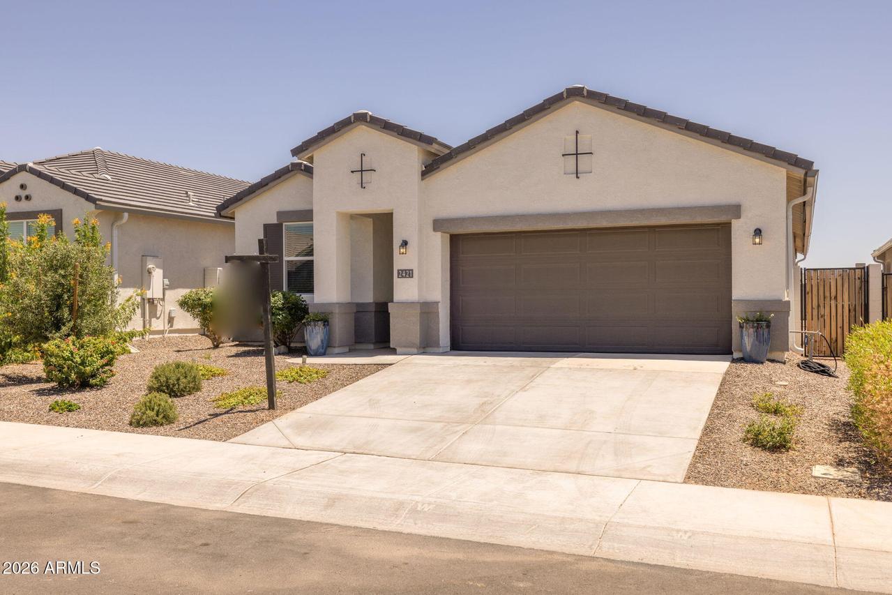 2421 W Sable Ave., Apache Junction, AZ 85120