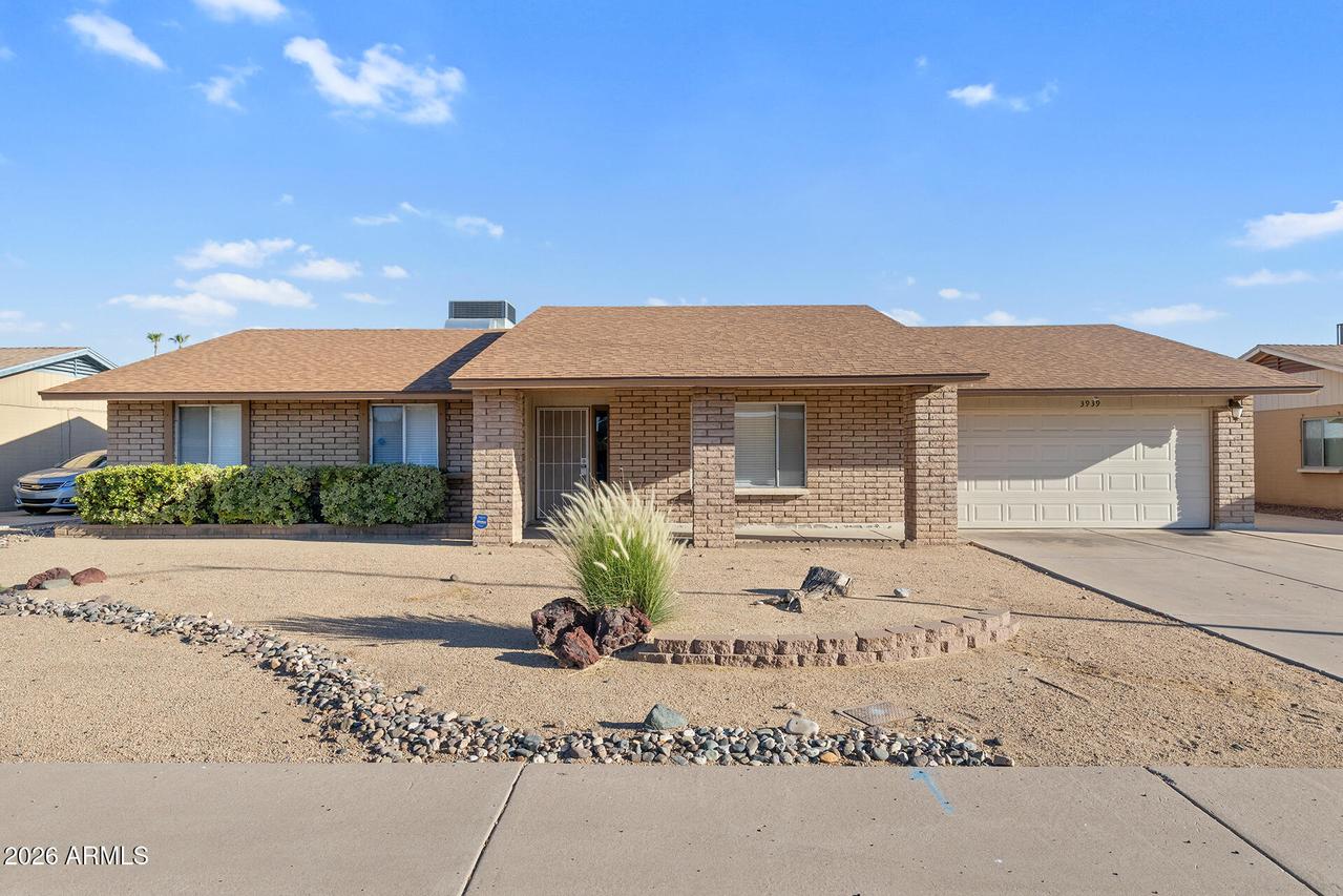 3939 W Anderson Dr., Glendale, AZ 85308