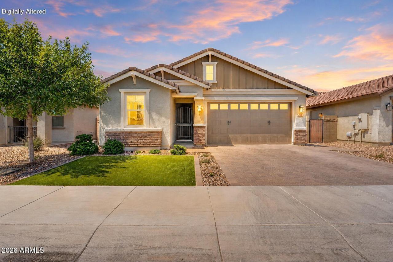 2818 W Martinez Dr., San Tan Valley, AZ 85144
