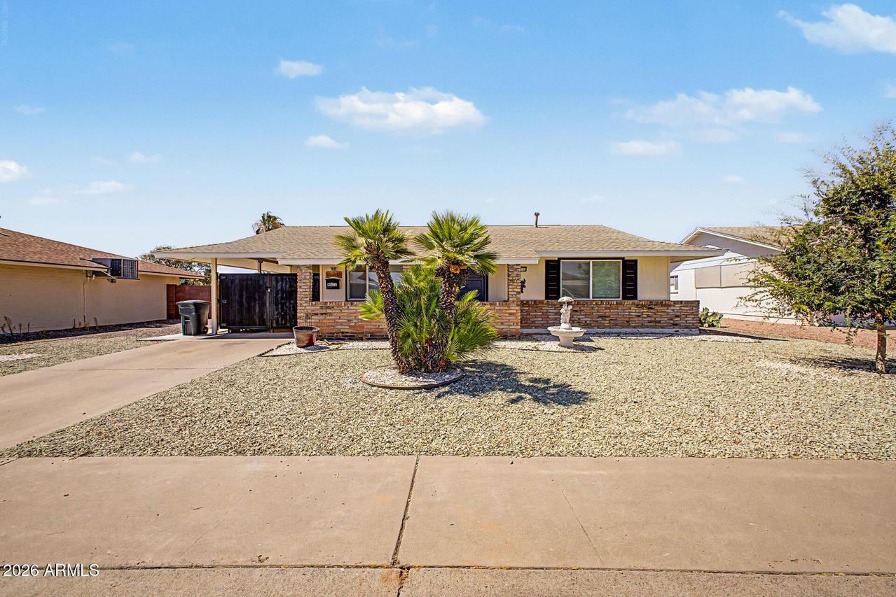 10718 W El Capitan Cir., Sun City, AZ 85351
