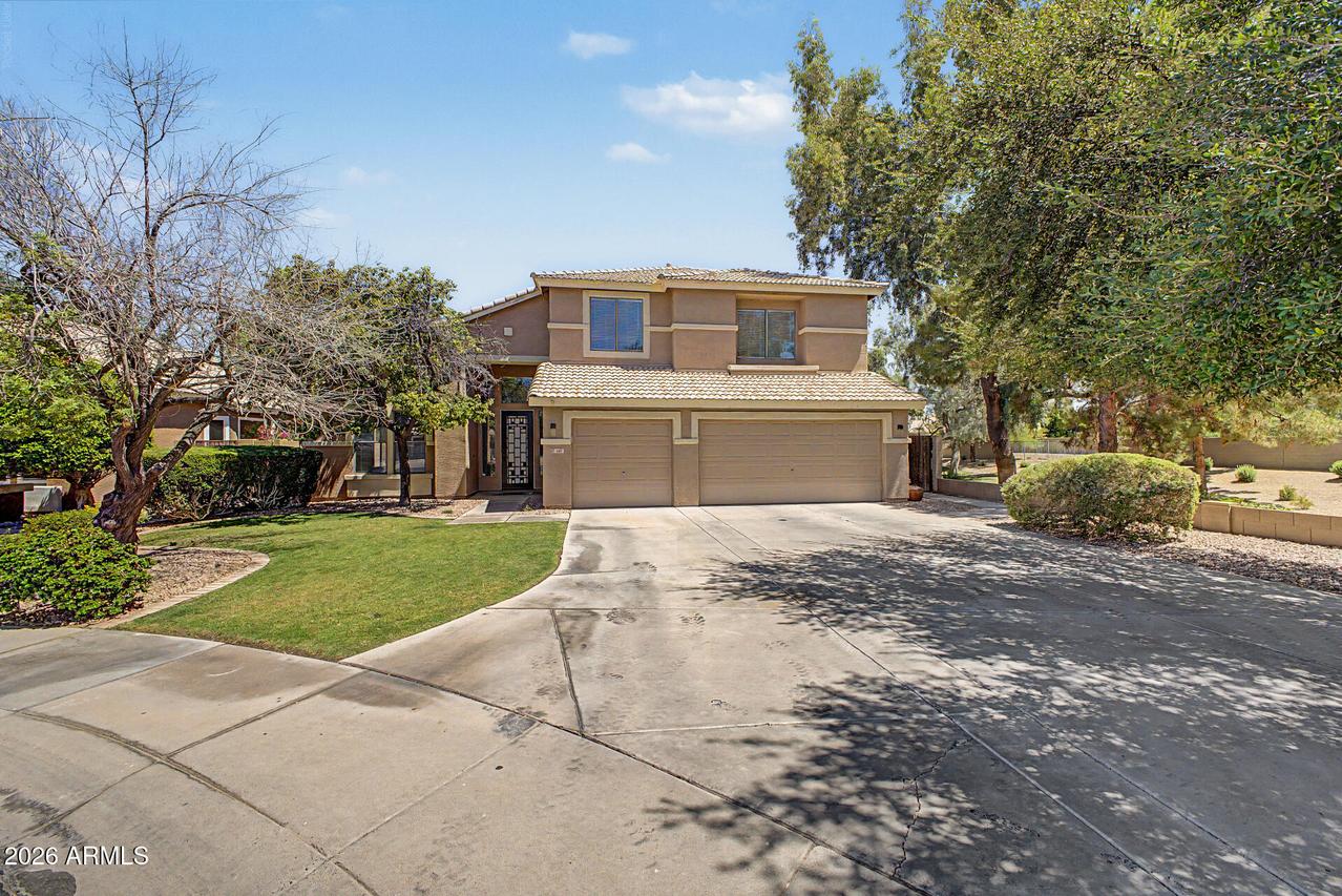 680 E Betsy Ln., Gilbert, AZ 85296