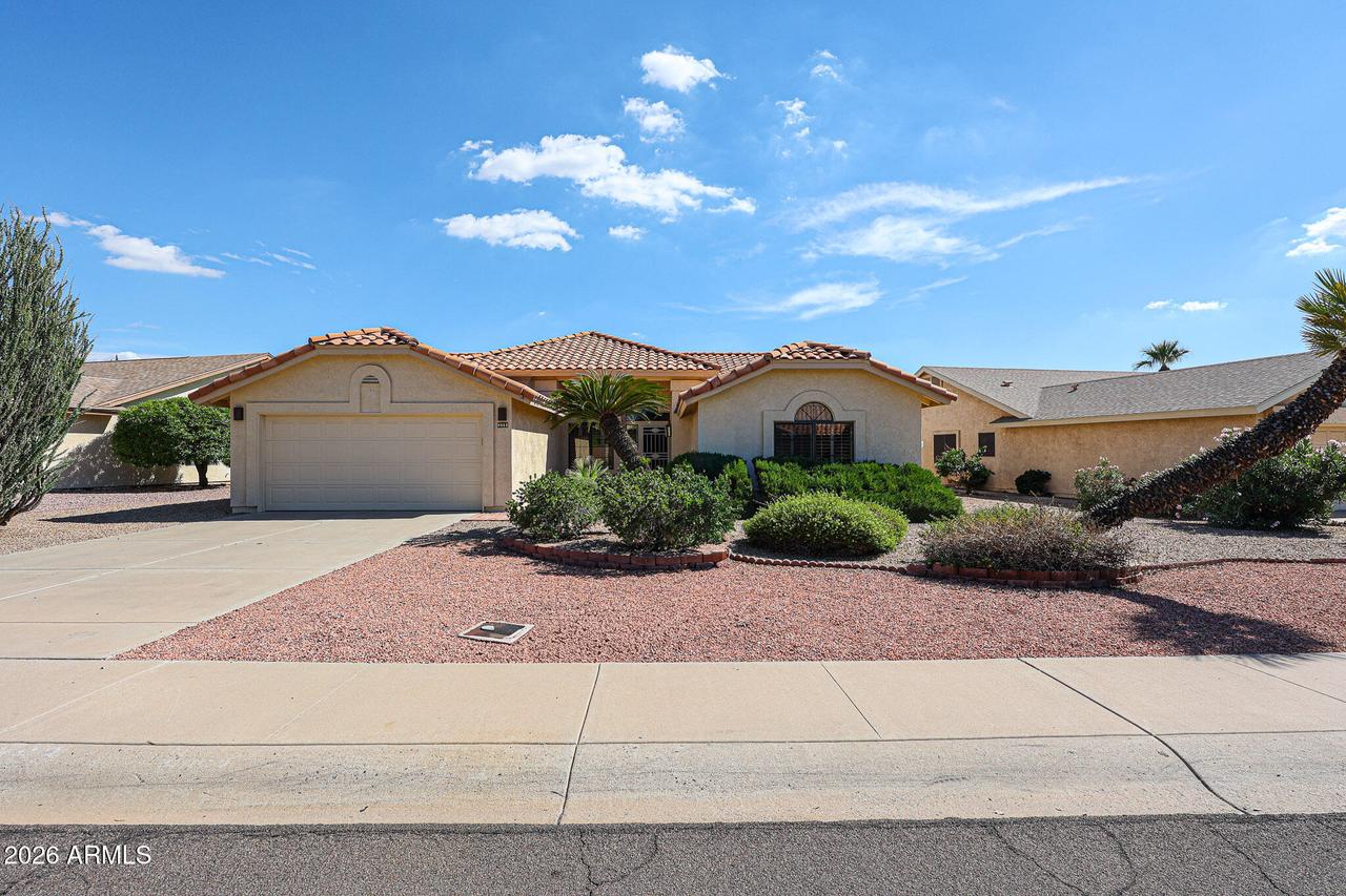 9863 W Menadota Dr., Peoria, AZ 85382