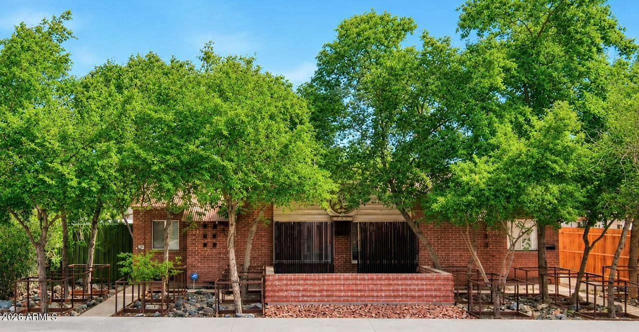 2711 N 7th St., Phoenix, AZ 85006