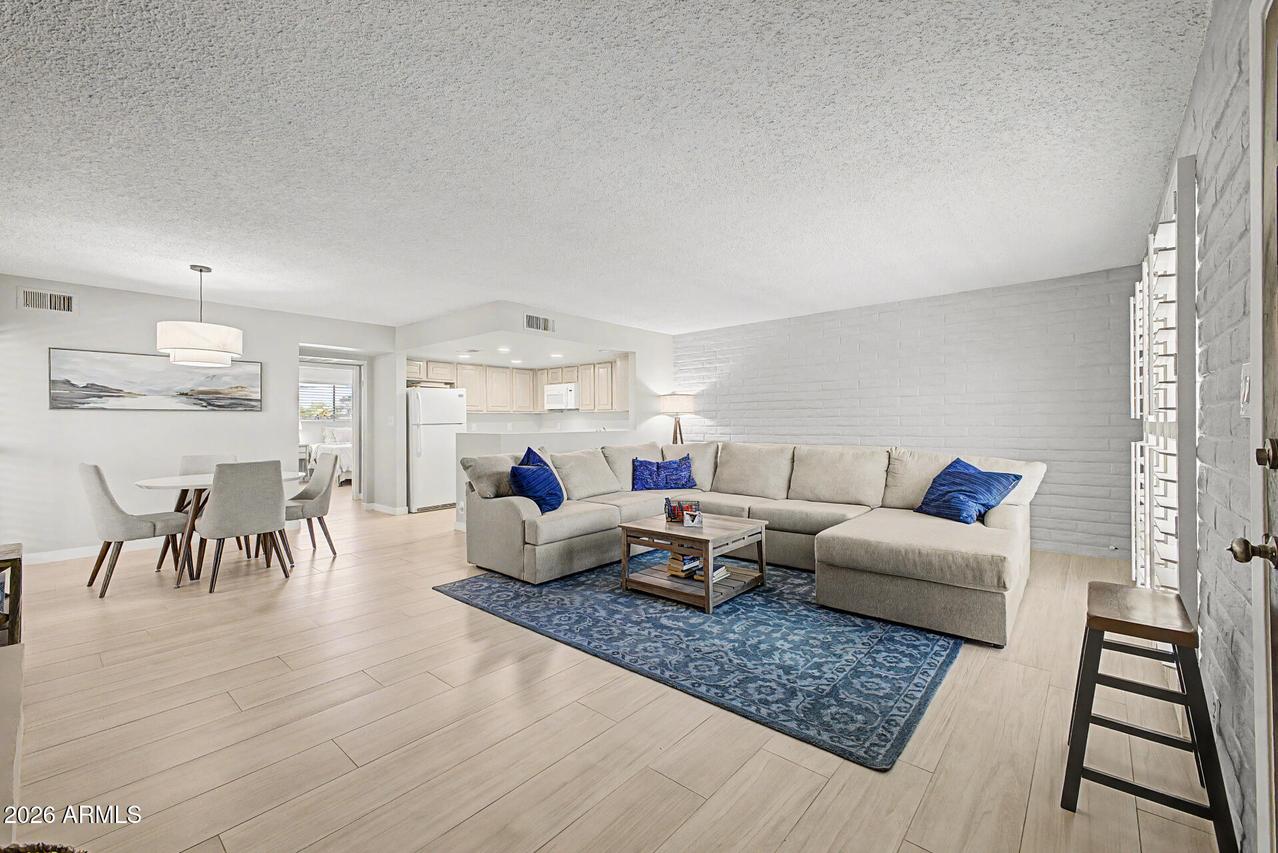 7401 E Northland Dr. #8, Scottsdale, AZ 85251