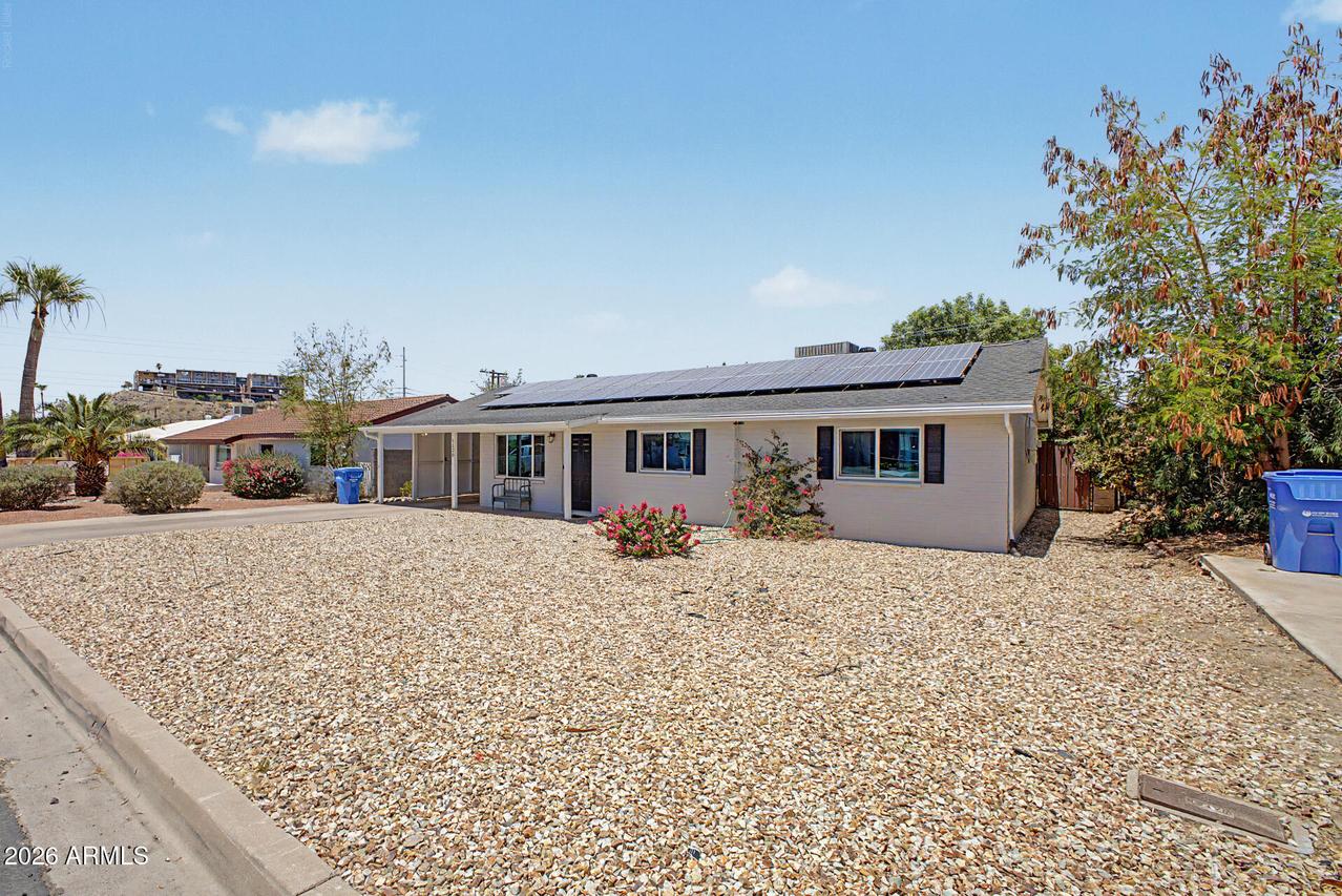 1220 E Las Palmaritas Dr., Phoenix, AZ 85020