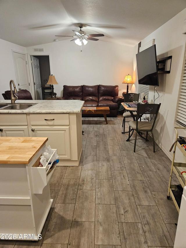 105 N Delaware Dr. #21, Apache Junction, AZ 85120