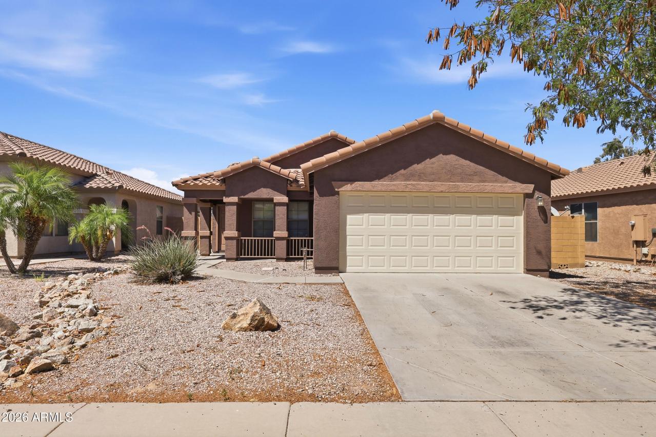 3560 W Mesquite Ave., San Tan Valley, AZ 85144