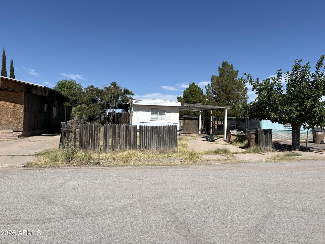 1840 Arrowhead Dr., Douglas, AZ 85607