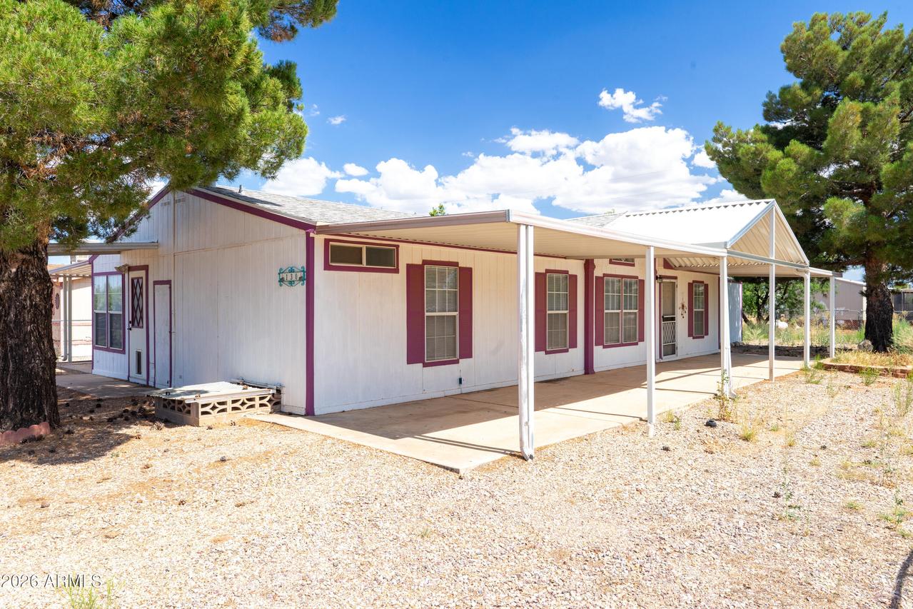 130 E Via Corta, Huachuca City, AZ 85616