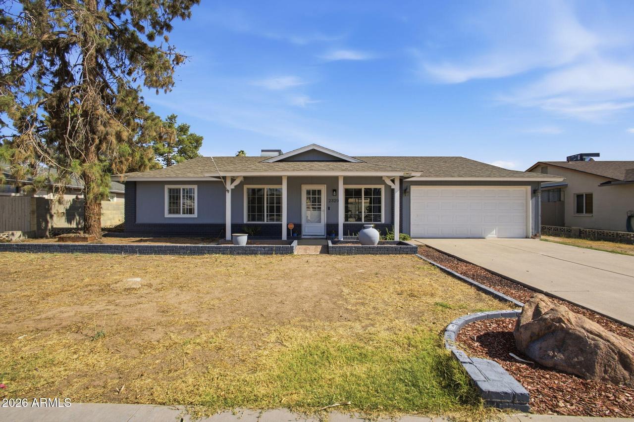 2329 E Concorda Dr., Tempe, AZ 85282