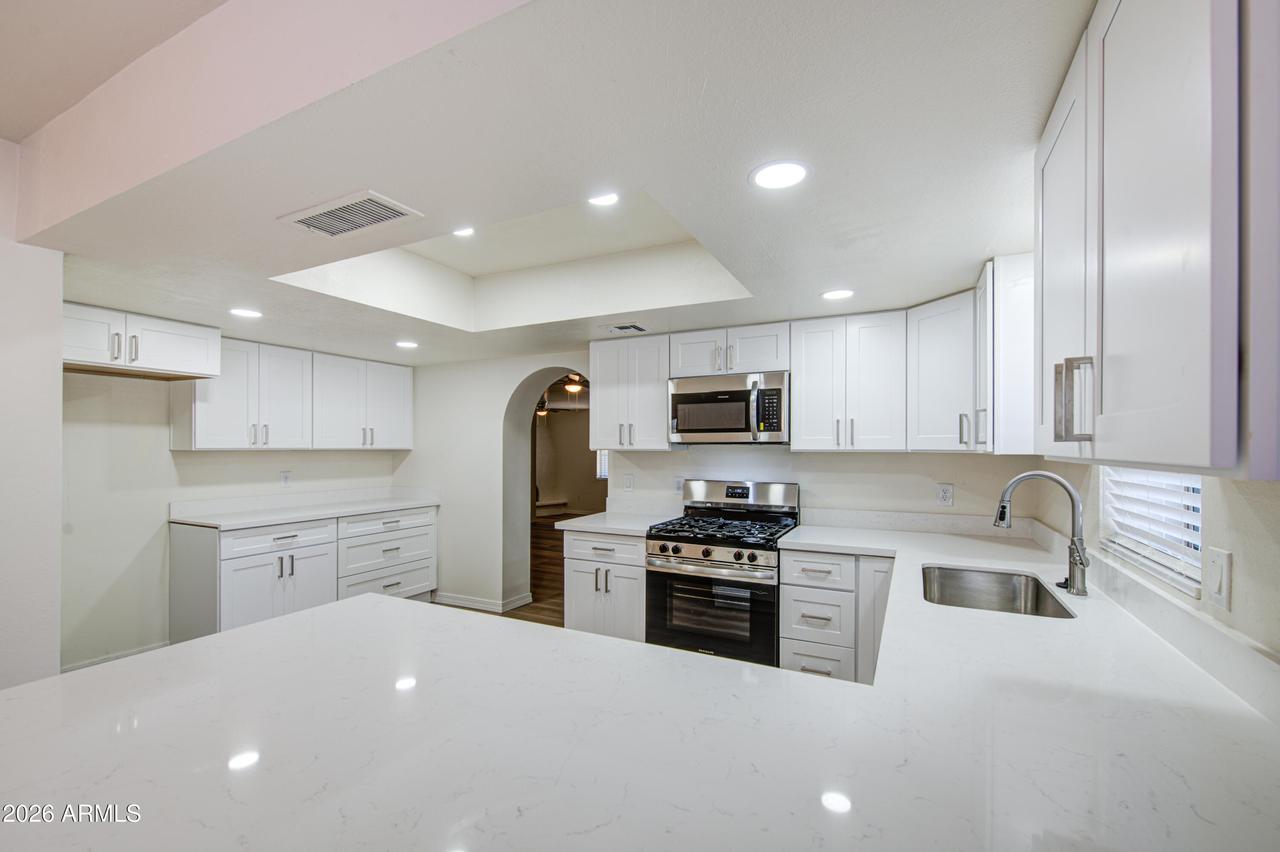 206 W Sunland Ave., Phoenix, AZ 85041