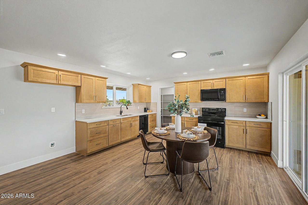 266 W Jasmine St., Mesa, AZ 85201