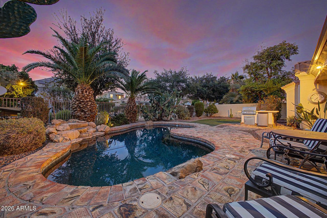 2280 E Indigo Dr., Chandler, AZ 85286