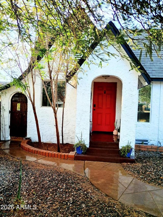 2302 W Monroe St., Phoenix, AZ 85009