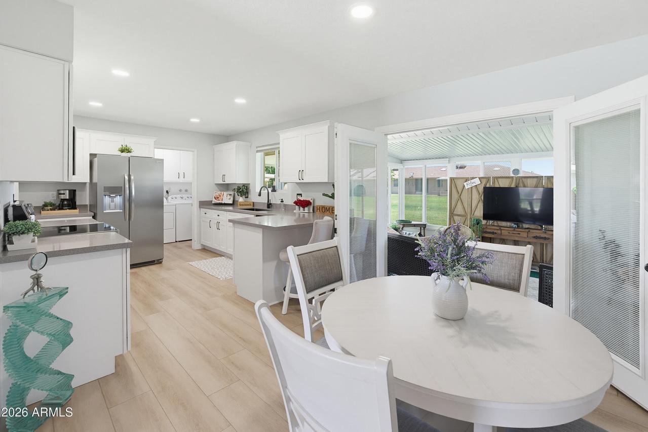 10612 W El Capitan Cir., Sun City, AZ 85351