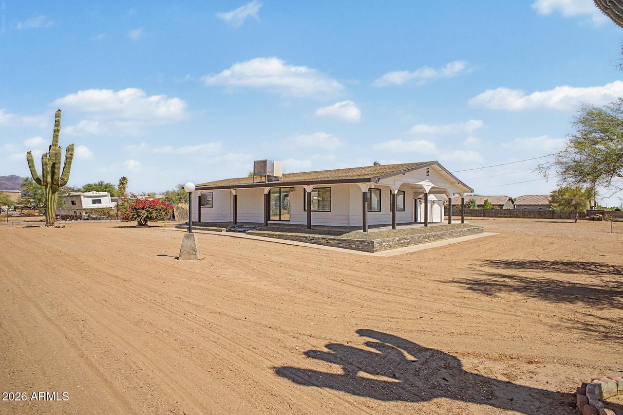 1641 N Plaza Dr., Apache Junction, AZ 85120