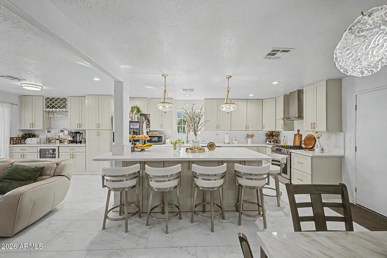 3201 W Willow Ave., Phoenix, AZ 85029