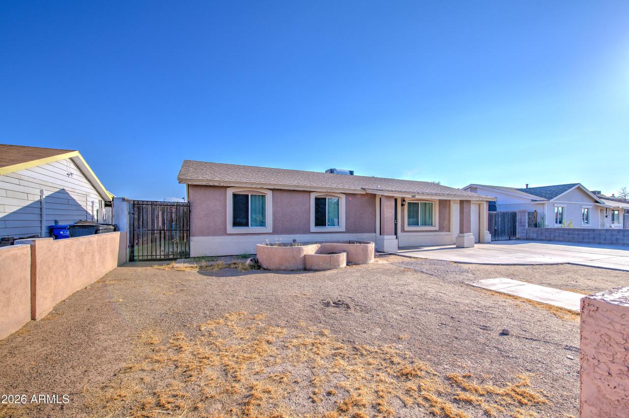 6601 W Monte Vista Rd., Phoenix, AZ 85035