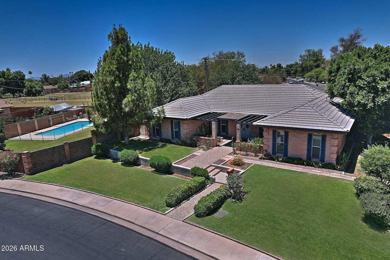 858 N Heritage, Mesa, AZ 85201