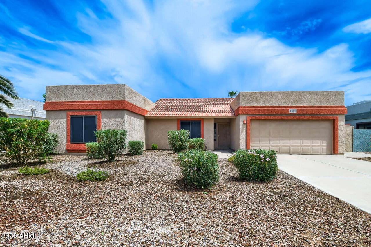 1560 E Whitten St., Chandler, AZ 85225