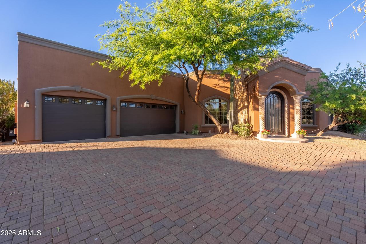 11374 E Dale Ln., Scottsdale, AZ 85262