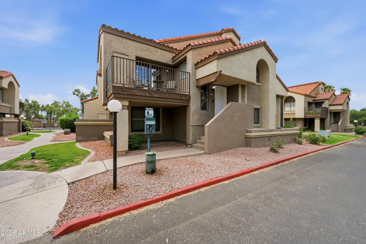 1905 E University Dr. #207, Tempe, AZ 85288