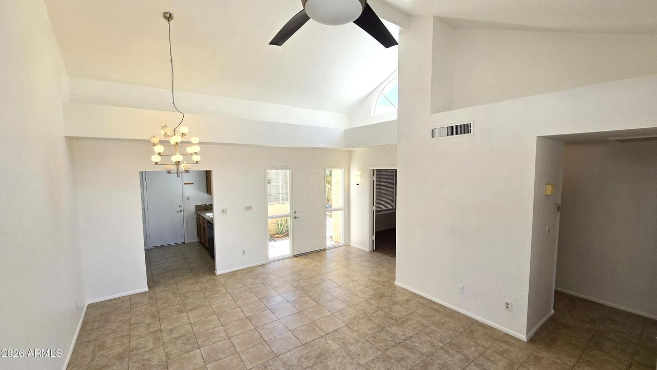 328 W Lodge Dr., Tempe, AZ 85283