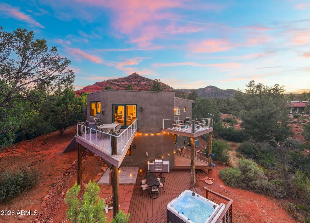 1960 Red Rock Loop Rd., Sedona, AZ 86336