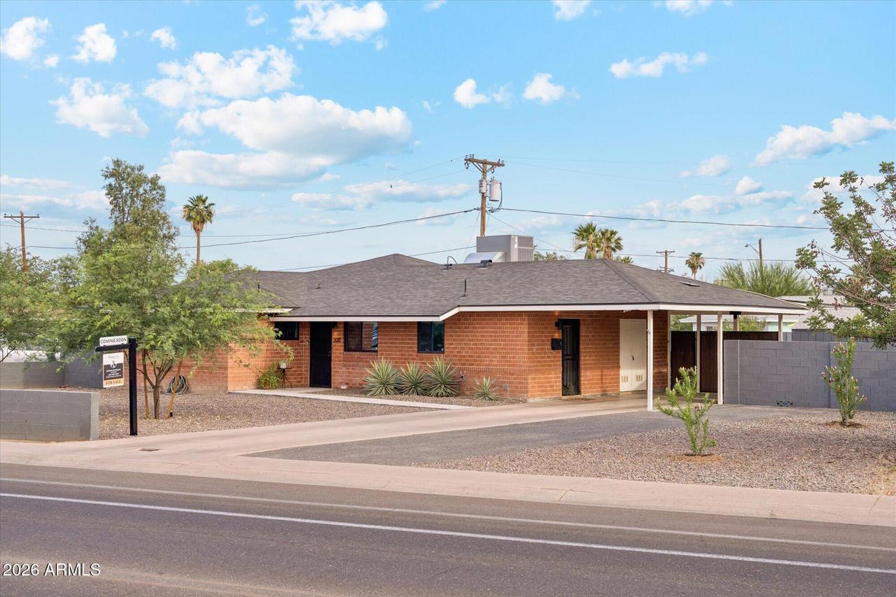 2011 W Campbell Ave., Phoenix, AZ 85015