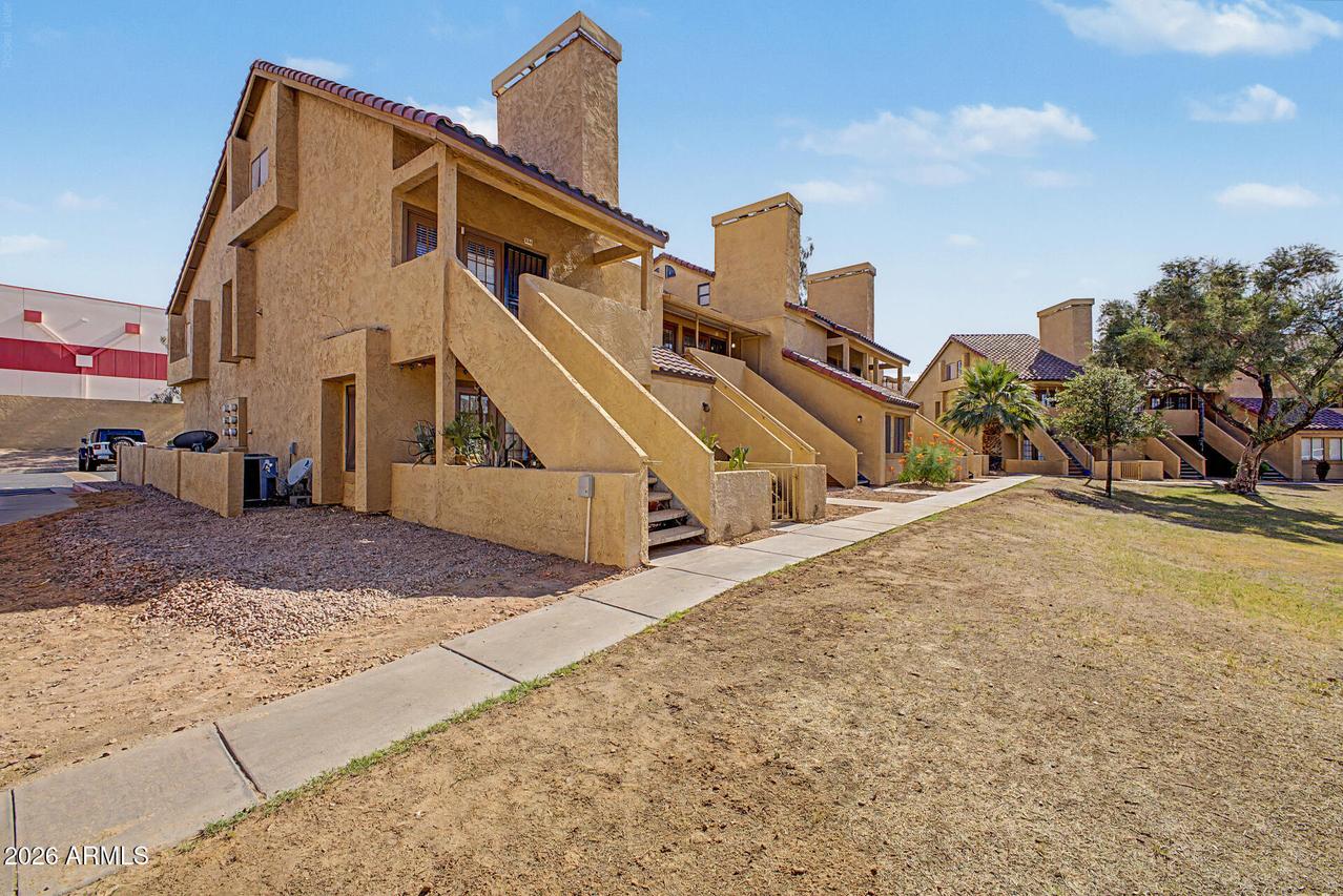 4901 S Calle Los Cerros Dr. #225, Tempe, AZ 85282