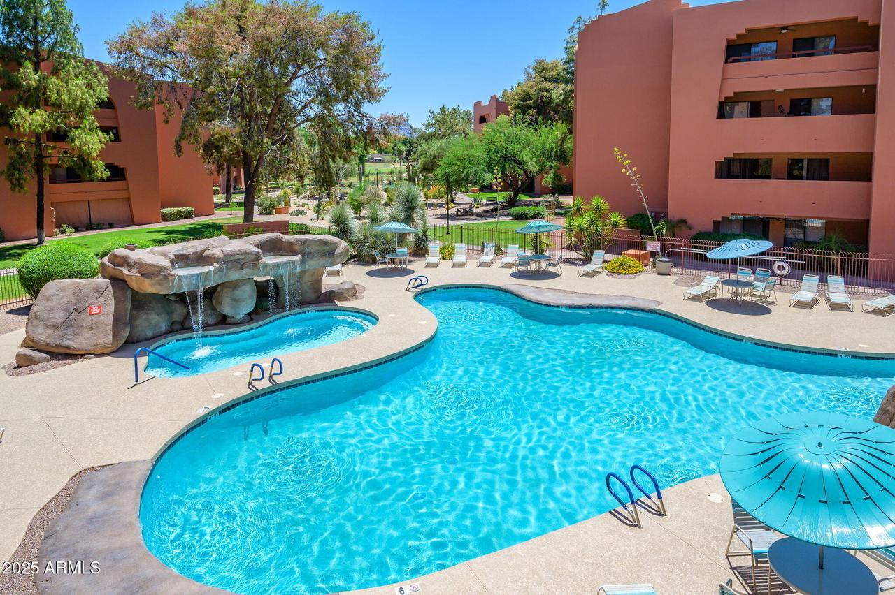 12222 N Paradise Village Pkwy. #220, Phoenix, AZ 85032