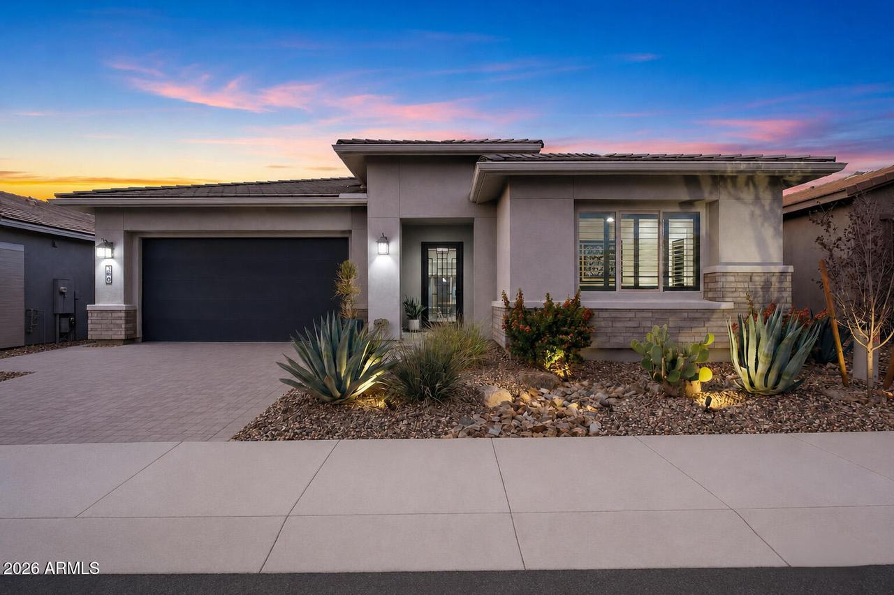 2828 E Donald Dr., Phoenix, AZ 85050