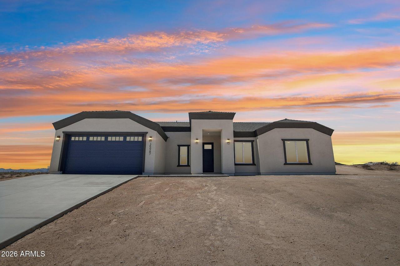 35987 W Sunland Ave., Tonopah, AZ 85354