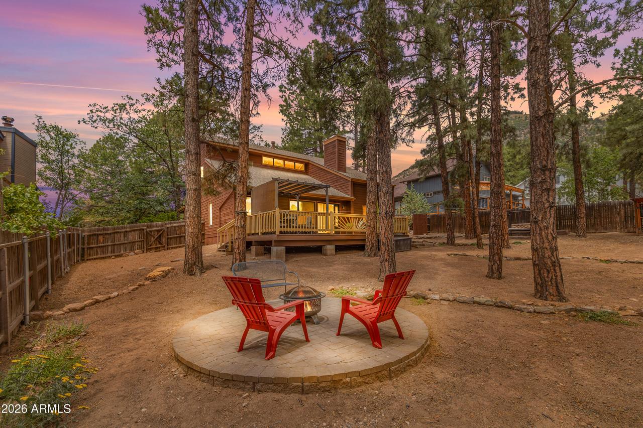 4020 N Lugano Way, Flagstaff, AZ 86004