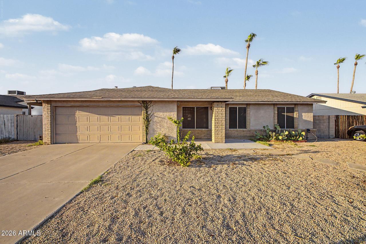 4860 E Capistrano Ave., Phoenix, AZ 85044