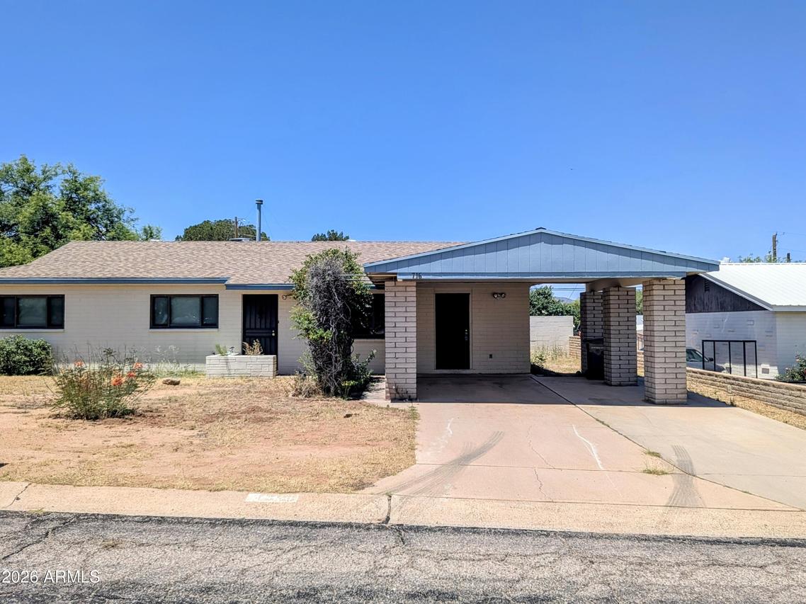 716 North Ave., Sierra Vista, AZ 85635
