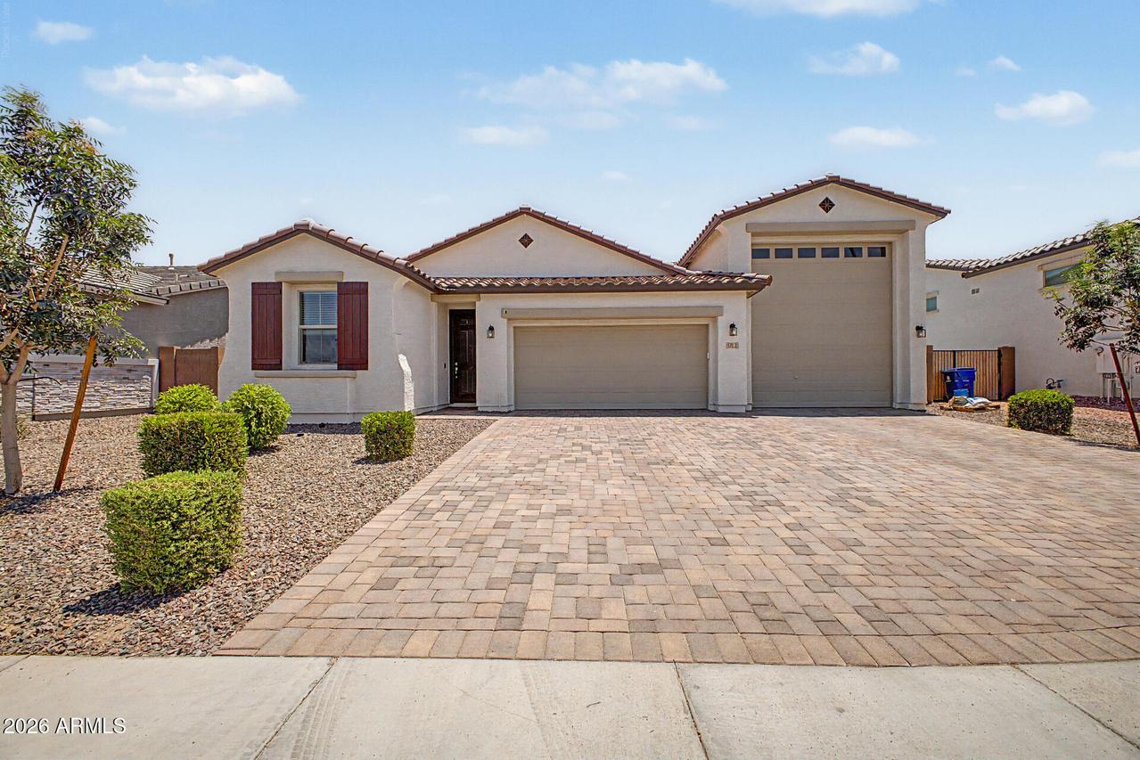 913 S 108th Ave., Avondale, AZ 85323