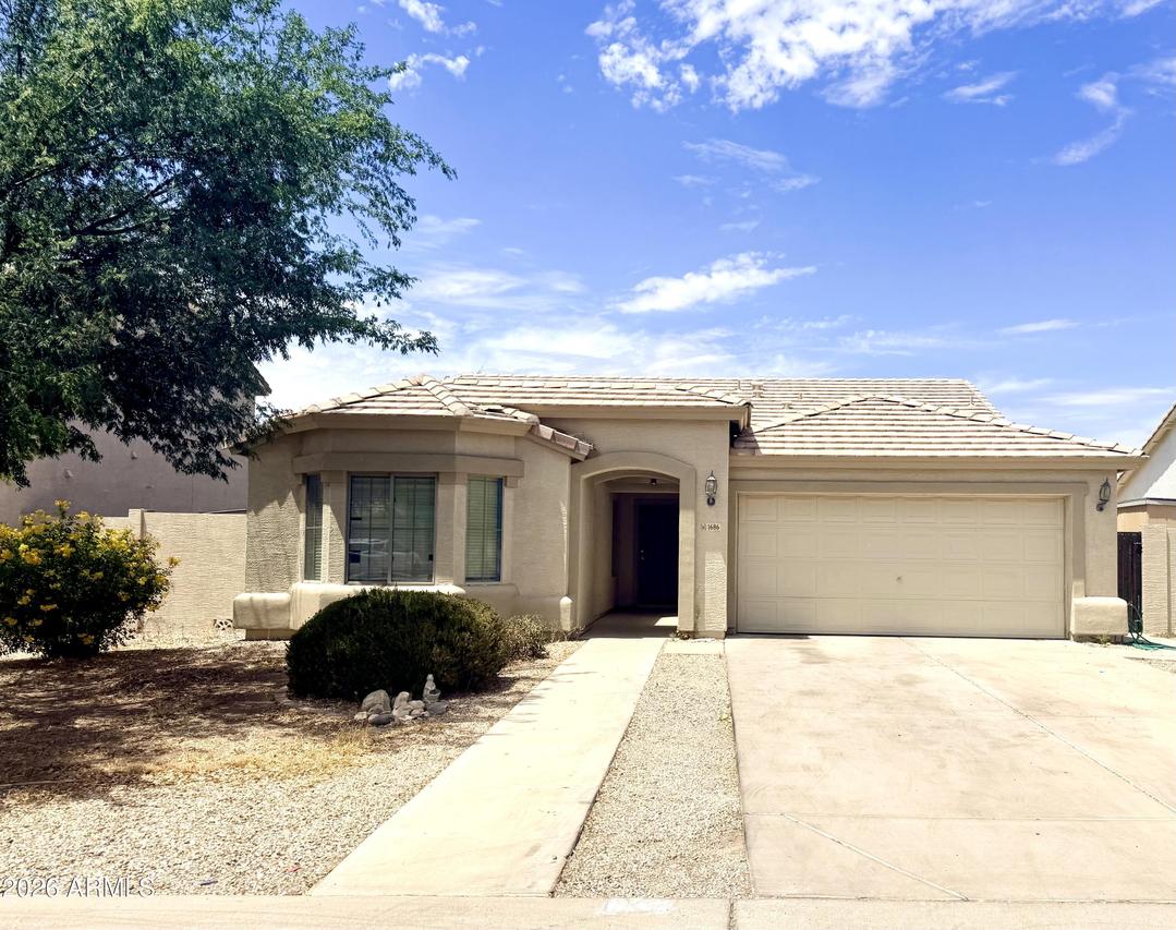 1686 E Santa Fiore St., San Tan Valley, AZ 85140