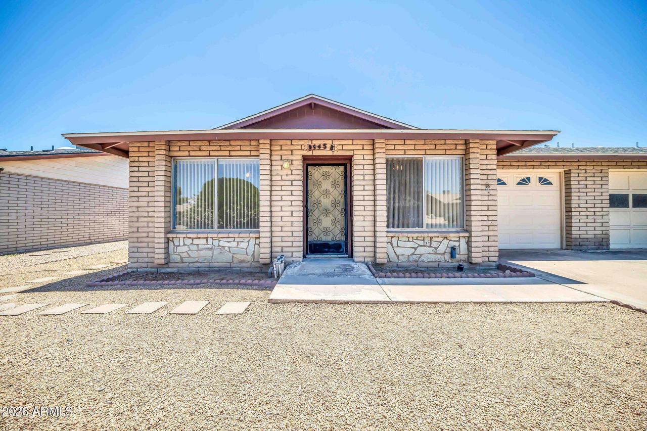 9645 W Mountain View Rd. #B, Peoria, AZ 85345