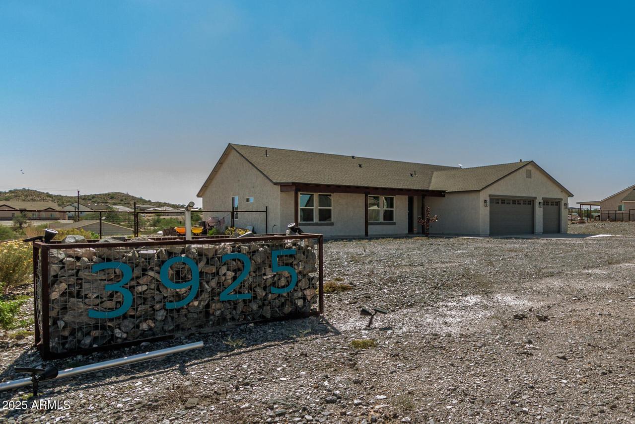 3925 W Moon Dust Tr., San Tan Valley, AZ 85144