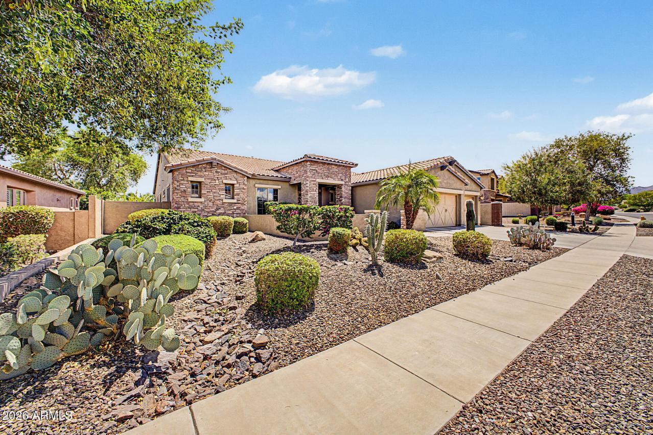 19345 W Medlock Dr., Litchfield Park, AZ 85340