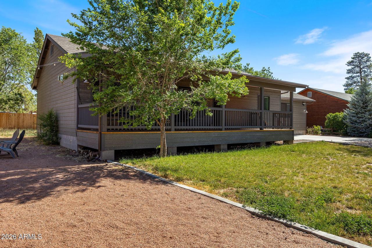 2735 Senior Center St., Overgaard, AZ 85933