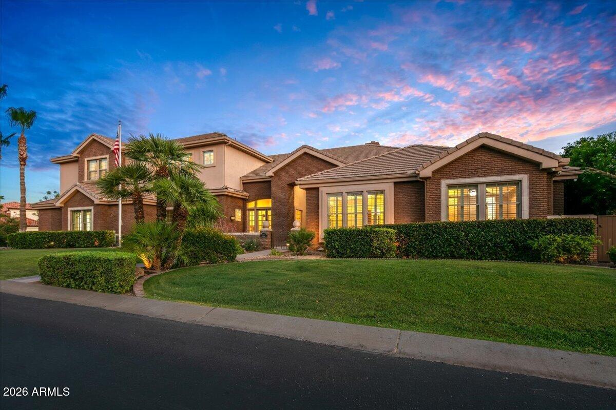 1465 W Caribbean Ln., Phoenix, AZ 85023