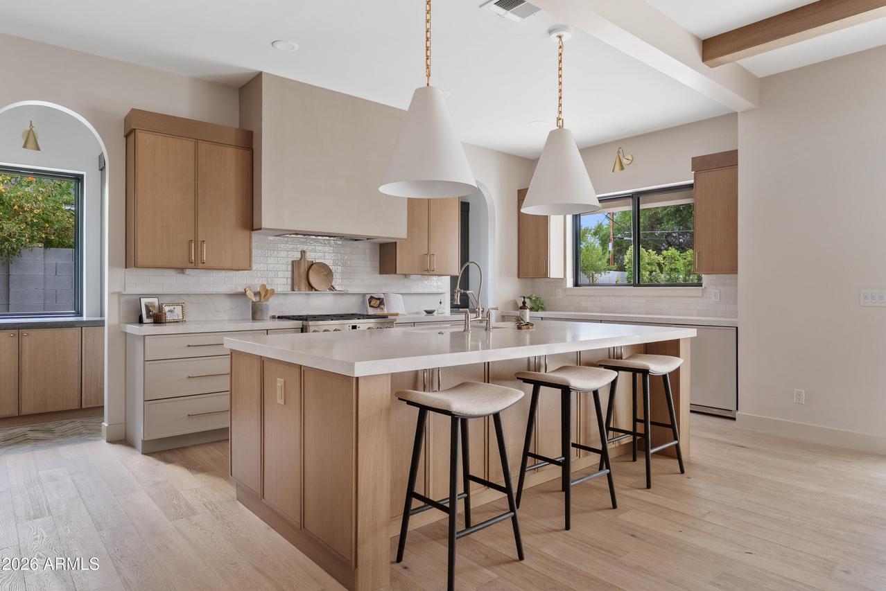 4035 E Osborn Rd., Phoenix, AZ 85018