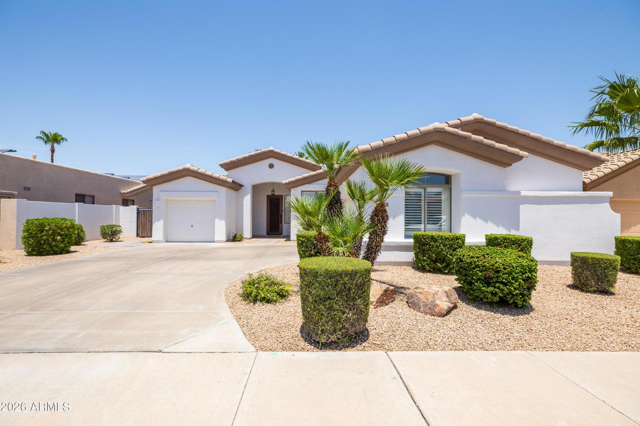 14432 W Cora Ln., Goodyear, AZ 85395