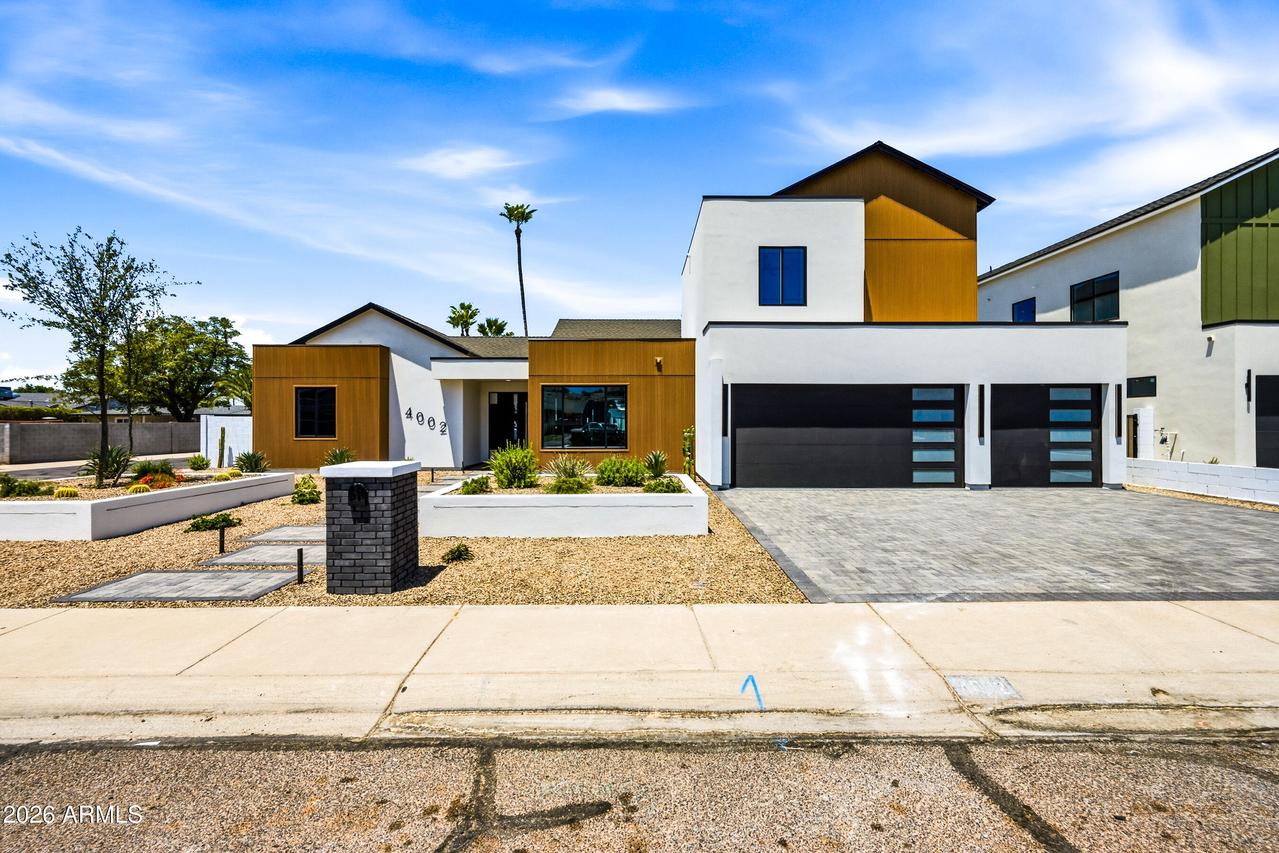 4002 N 34th St., Phoenix, AZ 85018